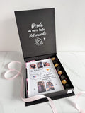 CAJA PERSONALIZADA CON MARCO DISEÑO DESDE LA DISTANCIA PAISES, FRESAS CON CHOCOLATE Y BOMBONES