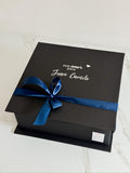 CAJA PERSONALIZADA CON OSITO DE PELUCHE, MINI CAVA, VASO PERSONALIZADO Y CHOCOLATE