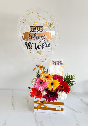 Arreglo de gerberas con Globo personalizado