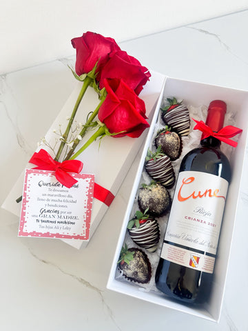 Caja sorpresa botella de vino, fresas con chocolate y rosas