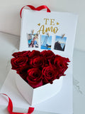Corazón de rosas en caja estilo cofre y fotos
