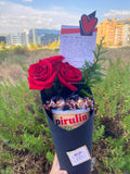 Cono de Rosas con pirulin y torontos o bombones Ferrero