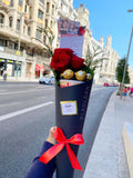 Cono de Rosas con pirulin y torontos o bombones Ferrero