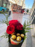 Cono de Rosas con pirulin y torontos o bombones Ferrero