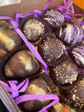Bandeja de Fresas con chocolate, mini cava y globos