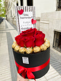 Box circular con rosas y bombones