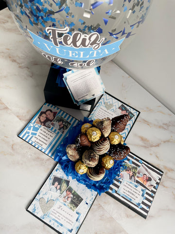Caja Explosiva con fresas con chocolate, bombones y globo personalizado