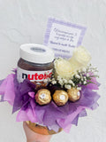 Arreglo con rosas, bombones ferrero y nutella