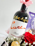 ARREGLO GLOBO CON CHOCOLATES, ROSAS Y BOTELLA DE VINO